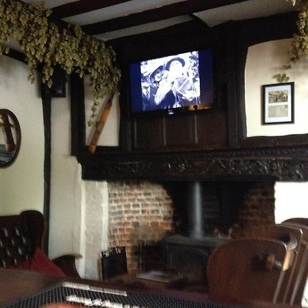 The Abbots Fireside - Channel Tunnel Elham 外观 照片