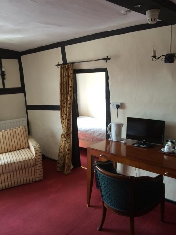 The Abbots Fireside - Channel Tunnel Elham 外观 照片