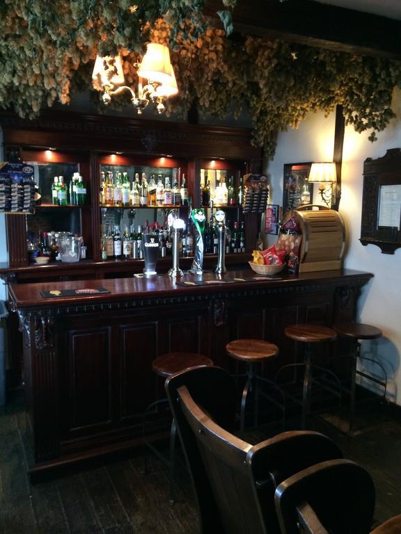 The Abbots Fireside - Channel Tunnel Elham 外观 照片